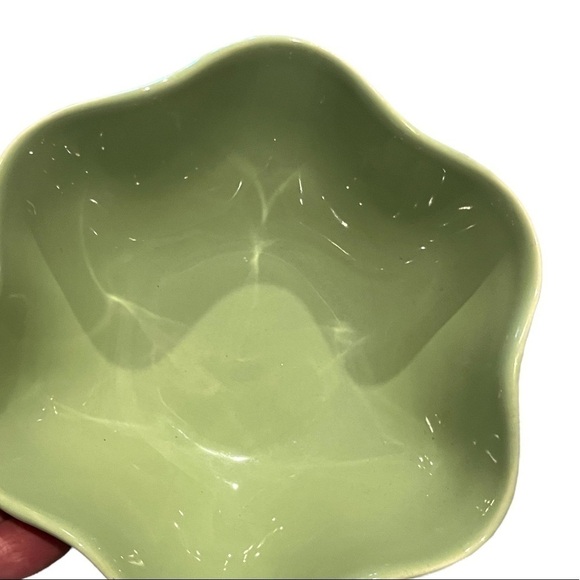 Southern Living @ Home Gail Pittman Hospitality Collection Wavy Cereal Bowl - Picture 5 of 6